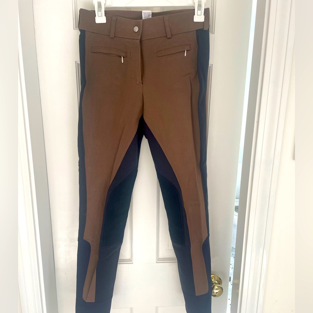 Dover saddlery breeches. Wore a few times. In excellent condition.